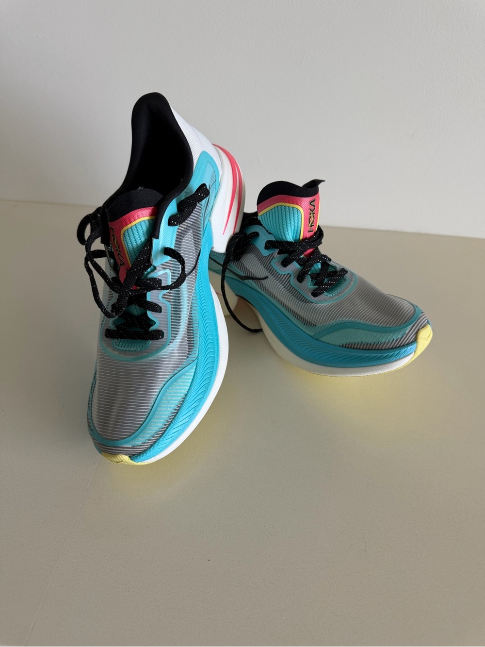 Hoka One One Cielo Men’s 8 Turquoise Gray Running Shoes